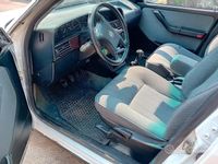 Usata Lancia Dedra 162 CV (119 kW) 1994 Bianco Berlina