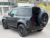 Usata Land Rover Defender SE Dynamic 199 CV (146 kW) 2022 Nero SUV
