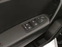 Usata Renault Captur Equilibre 101 CV (74 kW) 2024 Nero SUV