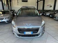 Usata Peugeot 5008 Access 114 CV (83 kW) 2015 Argento Monovolume