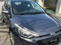 Usata Hyundai i20 Style 84 CV (61 kW) 2017 Grigio Utilitaria