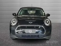 Usata Mini Cooper 75 kW (102 CV) 2022 Nero Utilitaria