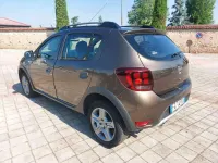 Usata Dacia Sandero Prestige 90 CV (66 kW) 2017 Marrone Berlina