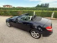 Usata Mercedes SLK280 231 CV (169 kW) 2005 Blu Cabrio