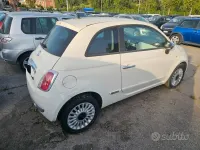 Begagnad Fiat 500 Lounge 75 HK (55 kW) 2008 Vit Halvkombi