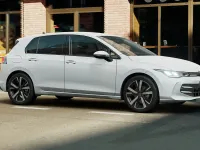Nuova VW Golf VIII Edition 115 CV (84 kW) 2026 Pure white Berlina