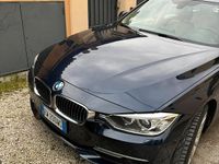 Usata BMW 316 Luxury Line 116 CV (85 kW) 2014 Blu/azzurro Station wagon