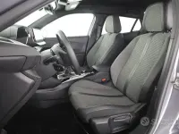 Usata Peugeot 2008 Allure 101 CV (74 kW) 2024 Grigio artense SUV