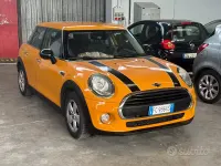 Usata Mini ONE Hype 102 CV (75 kW) 2016 Arancione Utilitaria