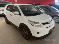 Usata Toyota Urban Cruiser 90 CV (66 kW) 2013 Bianco Utilitaria