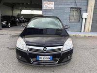 Usata Opel Astra 101 CV (74 kW) 2007 Nero Berlina