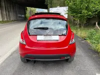 Usado Lancia Ypsilon Platinum 69 HP (50 kW) 2012 Vermelho Citadino