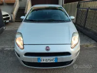 Usata Fiat Grande Punto 70 CV (51 kW) 2014 Grigio Utilitaria