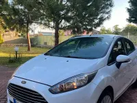 Usata Ford Fiesta 75 CV (55 kW) 2016 Bianco Utilitaria