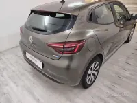 Usata Renault Clio V 91 CV (66 kW) 2020 Marrone Berlina