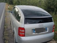 Usata Audi A2 Design 61 CV (44 kW) 2004 Argento Utilitaria