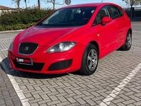 Usata Seat Leon Style 105 CV (77 kW) 2010 Rosso Utilitaria