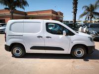 Usata Opel Combo 101 CV (74 kW) 2021 Bianco Monovolume
