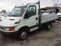 Usata Iveco Daily 129 CV (94 kW) 2000 Bianco