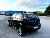 Usata Fiat Punto Evo Emotion 77 CV (56 kW) 2010 Nero Utilitaria