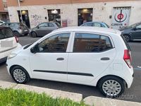 Usata Hyundai i10 65 CV (47 kW) 2010 Bianco Utilitaria