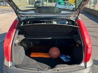 Usata Fiat Punto 2000 Grigio Utilitaria