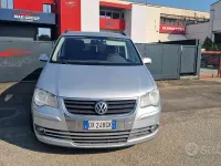Usata VW Touran Trendline 109 CV (80 kW) 2008 Grigio Monovolume