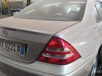 Usata Mercedes C180 139 CV (102 kW) 2001 Grigio Berlina