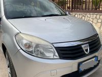 Usata Dacia Sandero 75 CV (55 kW) 2010 Utilitaria