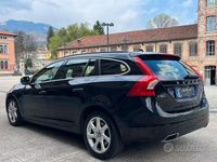 Usata Volvo V60 Ocean Race 181 CV (133 kW) 2015 Nero Station wagon