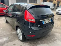 Usata Ford Fiesta 92 CV (67 kW) 2010 Nero Berlina