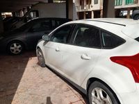Usata Ford Focus 105 CV (77 kW) 2013 Bianco Berlina