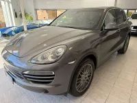 Usata Porsche Cayenne 245 CV (180 kW) 2013 Grigio metallizzato SUV