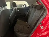 Usata Kia Stonic Style 100 CV (73 kW) 2020 Rosso SUV