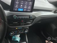 Usata Ford Focus 125 CV (91 kW) 2023 Grigio Berlina