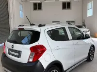 Usata Opel Karl Rocks 73 CV (53 kW) 2018 Bianco Utilitaria