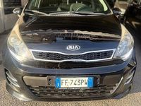 Usado Kia Rio 84 CV (61 kW) 2017 Negro Berlina