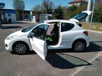 Usata Peugeot 207 75 CV (55 kW) 2012 Bianco Berlina