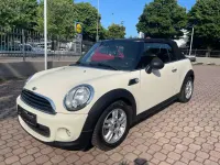 Usata Mini One Cabriolet 98 CV (72 kW) 2013 Beige Cabrio