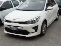 Käytetty Kia Rio 81 HP (59 kW) 2021 Valkoinen Sedan