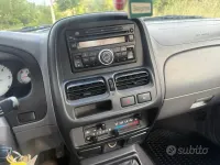 Usata Nissan Navara 133 CV (97 kW) 2011 Nero Pick-up