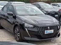 Gebraucht Peugeot 208 Active 102 PS (75 kW) 2023 Schwarz Kleinwagen