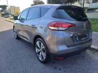 Usata Renault Scénic IV Intens 110 CV (80 kW) 2017 Grigio Monovolume