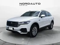 Usata VW Touareg 231 CV (169 kW) 2021 Bianco SUV