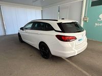 Używany Opel Astra Ultimate 145 KM (106 kW) 2021 Biały Kombi