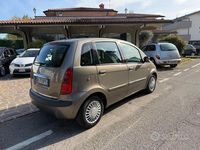 Gebraucht Lancia Musa 69 PS (50 kW) 2006 Grau Van / Kleinbus