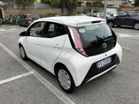 Usata Toyota Aygo X-clusiv 69 CV (50 kW) 2015 Bianco Utilitaria