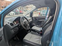 Usata VW Caddy 105 CV (77 kW) 2011 Blu Monovolume