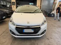 Usata Peugeot 208 GT-line 100 CV (73 kW) 2016 Bianco Utilitaria