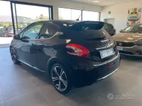 Usata Peugeot 208 GTi 200 CV (147 kW) 2013 Nero Utilitaria